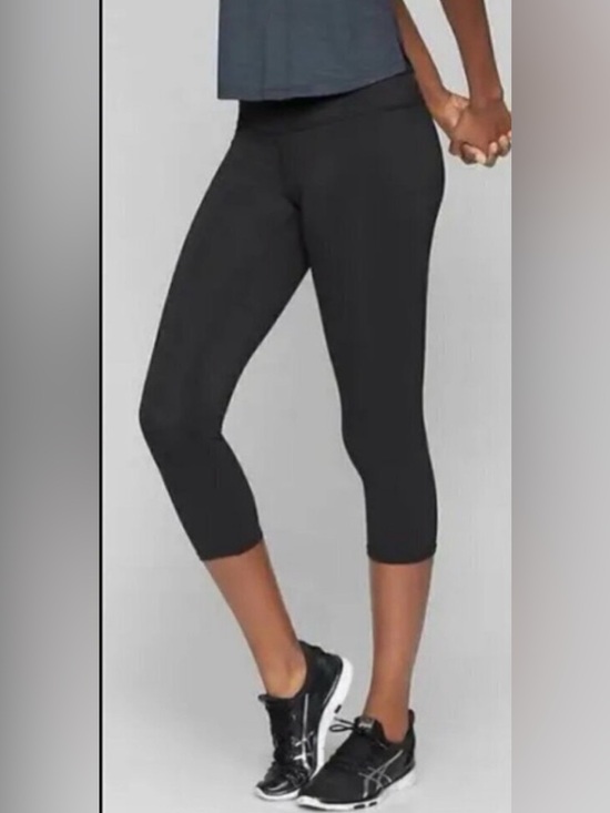Athleta Dobby Sonar Capri Leggings - Picture 2 of 4